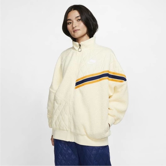 Nike sports cream striped sherpa full zip quilted oversized patchwork jacket - Picture 3 of 6